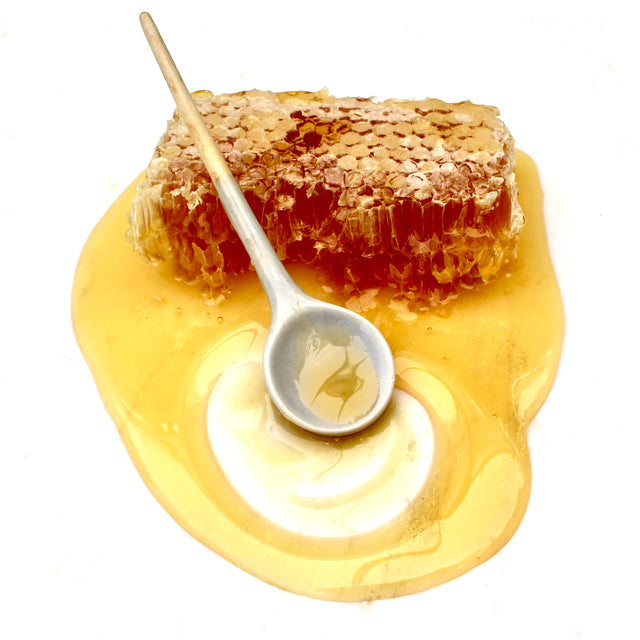 Raw Honey skin benefits for acne treatment, anti-aging, fine wrinkles, blemishes, eczema and dermatitis.
